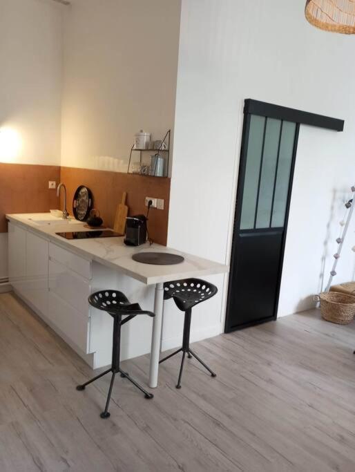 L'Edredon De Josephine Apartamento Montcuq Exterior foto